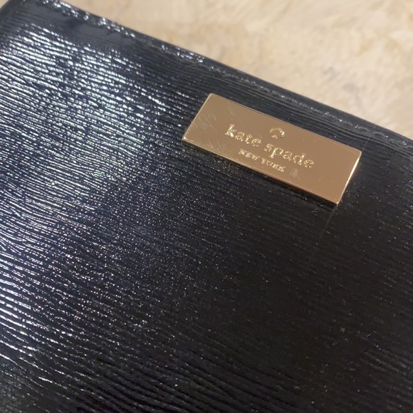 Kate Spade ♠️ Wallet - Picture 2 of 10